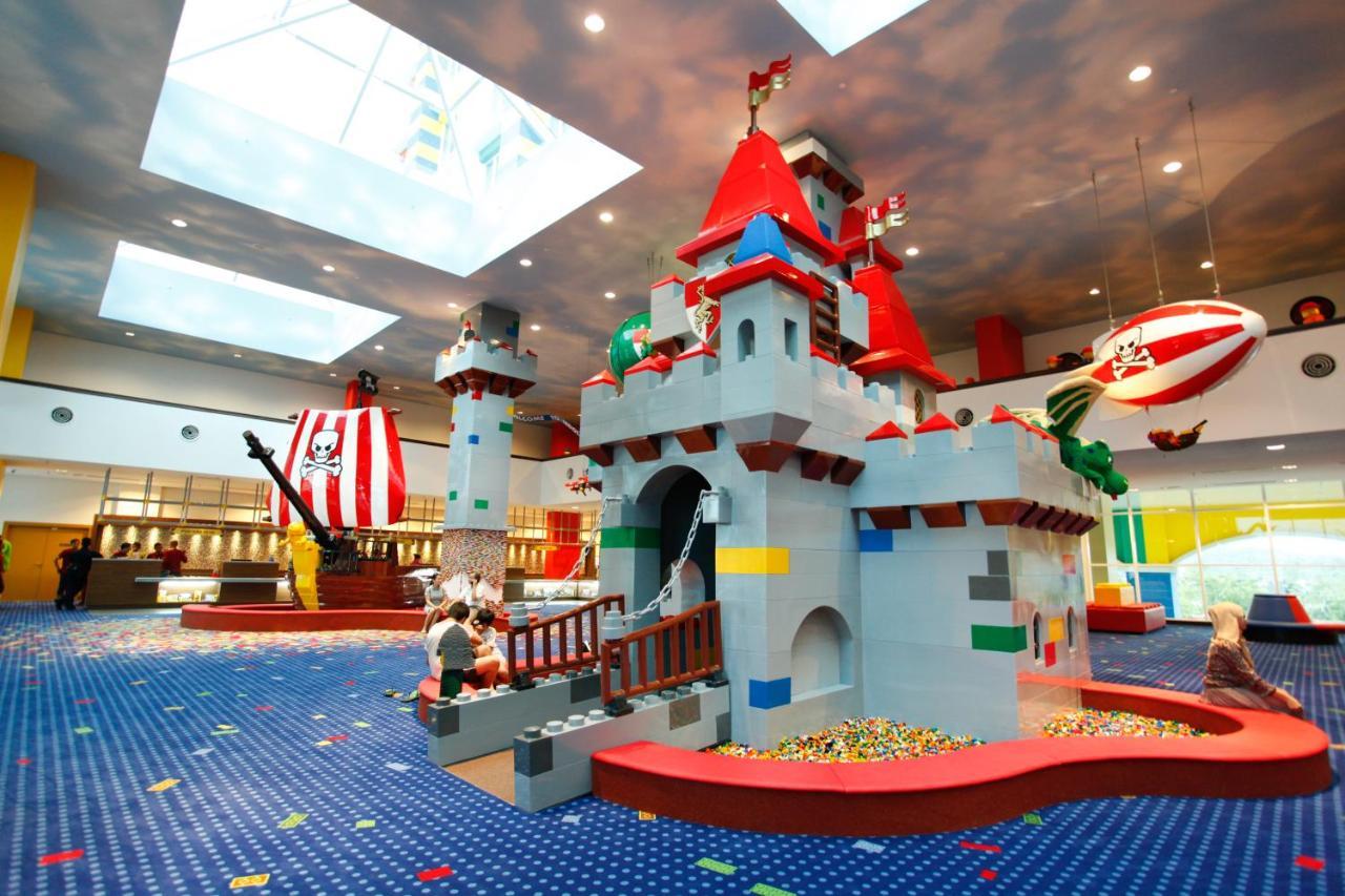 Legoland Malaysia Hotel Nusajaya  Exteriér fotografie The Legoland Discovery Centre in Nagoya, Japan